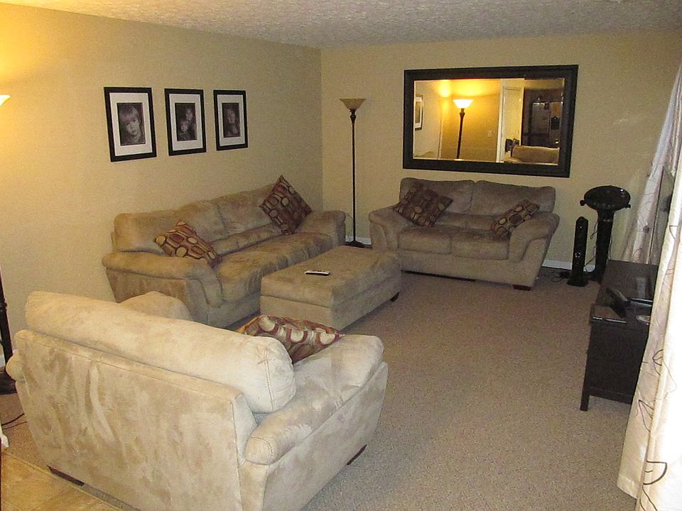 1st image of 272 Fryer Ct