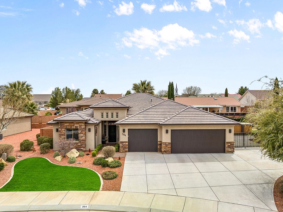 1st image of 304 E Desert Gardens Ln