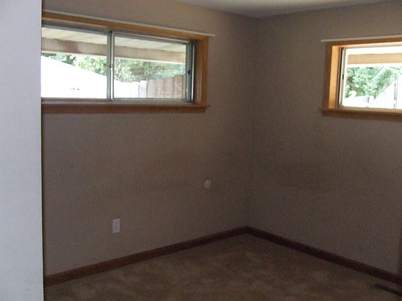 4th image of 2117 Milesburn Dr