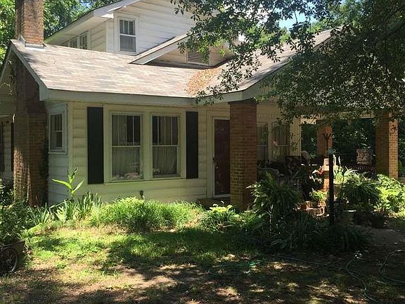 2nd image of 212 W Sunset St