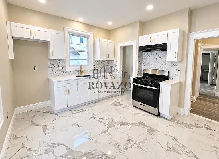 67 Parkview Ter #2
