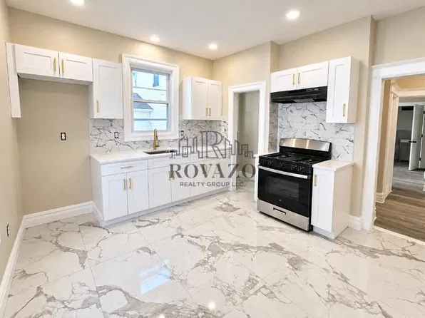 67 Parkview Ter, Newark, NJ