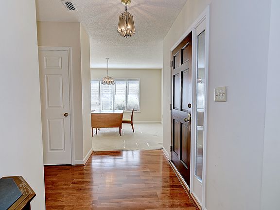 2nd image of 5008 Sunningdale Ct