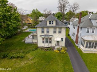 111 Hollywood Avenue, Albany, NY 12208