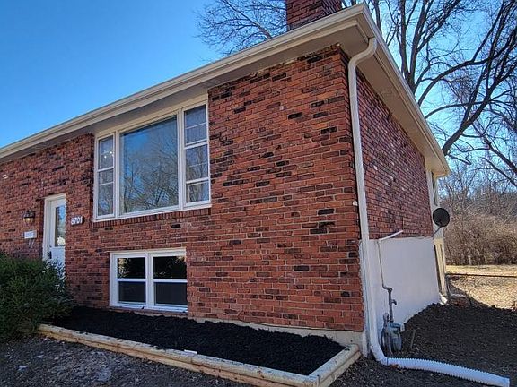 2nd image of 8701 E 89th St