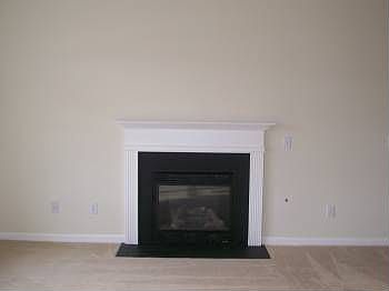 5th image of 608 Village East Cir