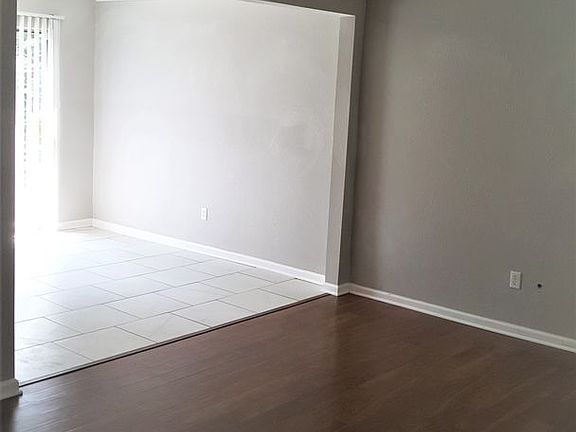 3rd image of 1404 Diuguid Dr #F
