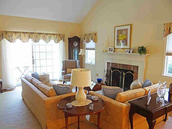 3rd image of 27 Millbrook Hollow Ln #C4