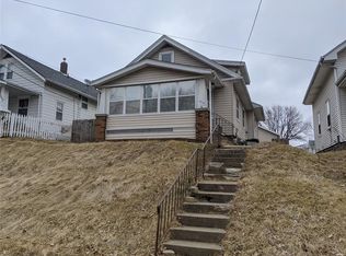 2219 2nd St SW, Cedar Rapids, IA 52404