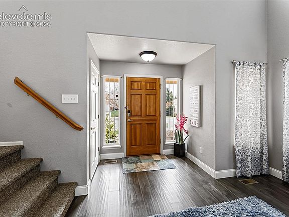 3rd image of 4671 Bridle Pass Dr