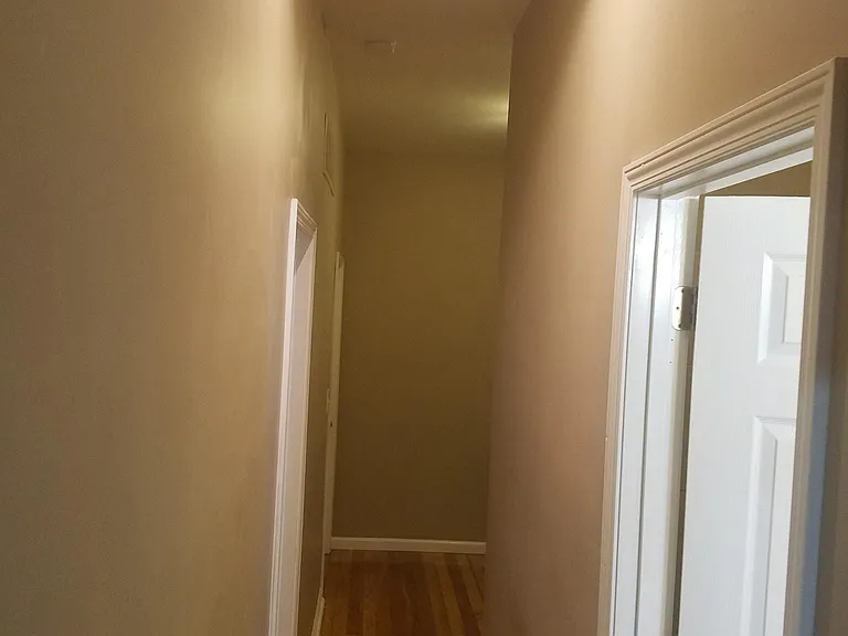 3425 Alberta St — Photo 4
