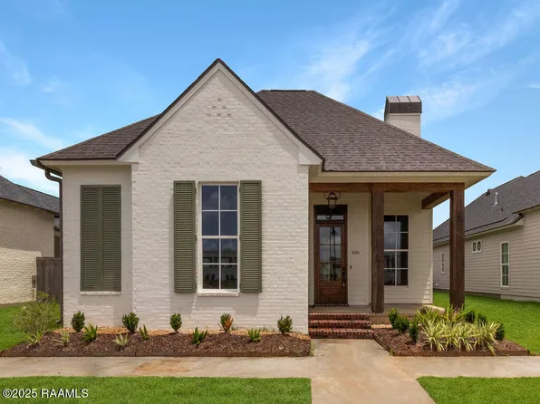 106 Hedgemoore Ct, Youngsville, LA 70592