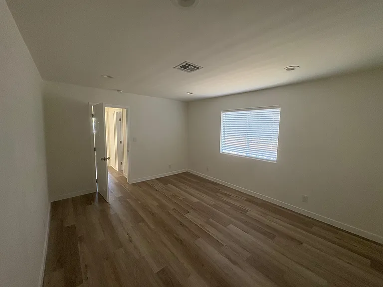 960 Calle Margarita #C — Photo 2