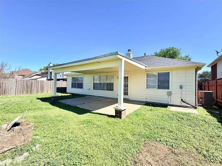 23023 Canal Rd — Photo 27