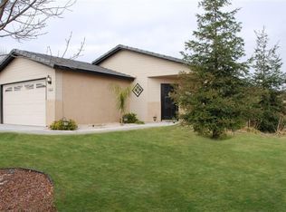 6100 Calabria Dr, Bakersfield, CA