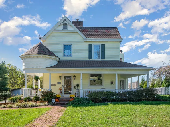 134 S Main St, Crittenden, KY 41030