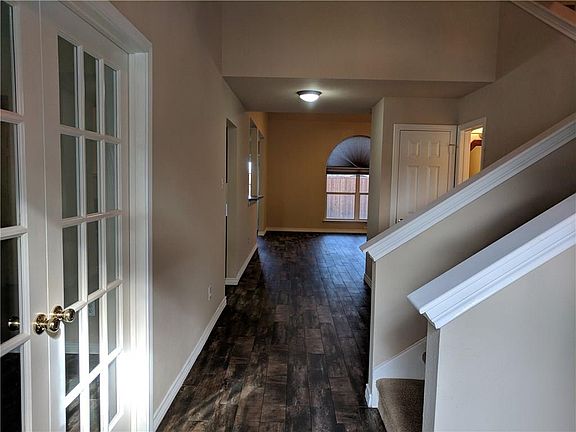 5th image of 408 Silver Mine Dr