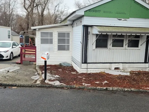 261 Newbury St #82-C, Peabody, MA 01960