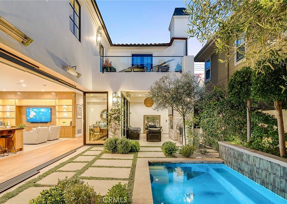 1st image of 526 Riverside Ave