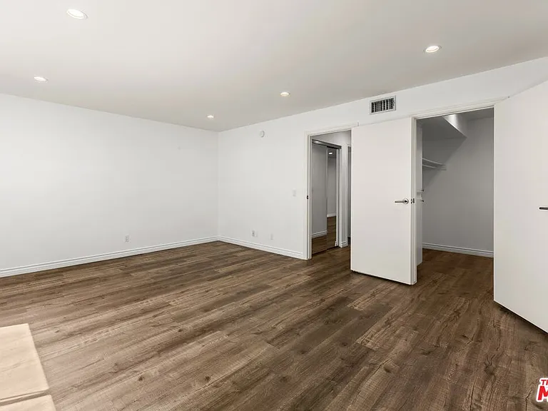 6212 Fulton Ave #103 — Photo 12