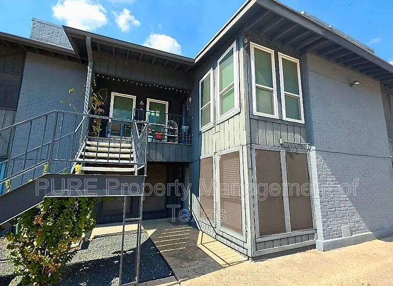 909 Reinli St #124 — Photo 2