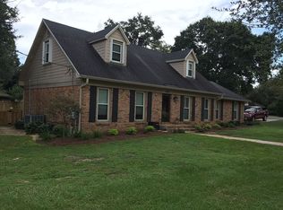 3955 Hidden Oak Dr, Pensacola, FL 32504