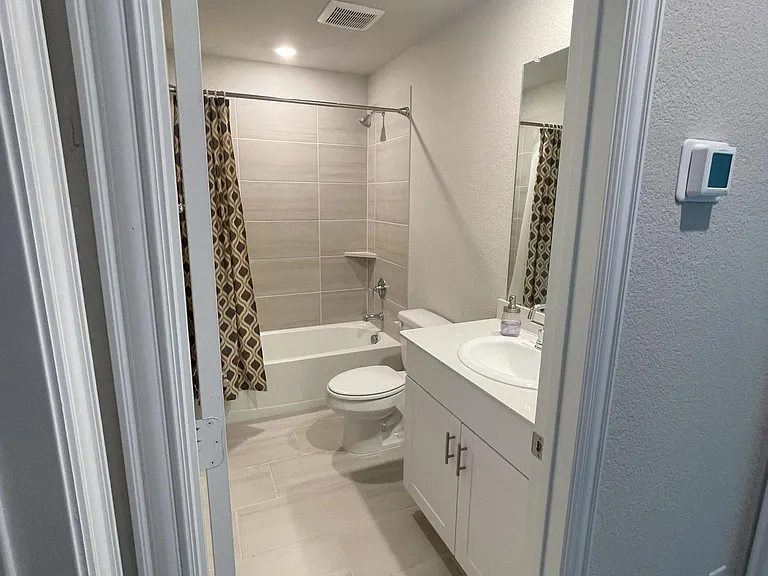2132 Bellatrix Dr — Photo 4