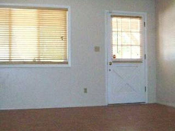 2nd image of 1146 E Campus Dr