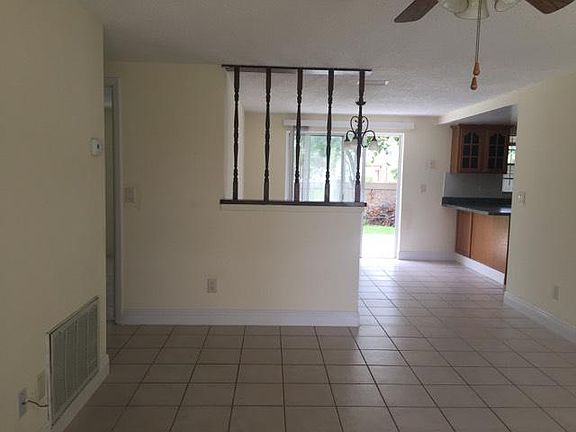 4th image of 7354 Monterey Blvd