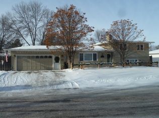 1022 5th Ave SW, Jamestown, ND 58401