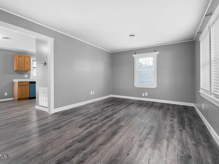 172 Hopper Rd — Photo 6