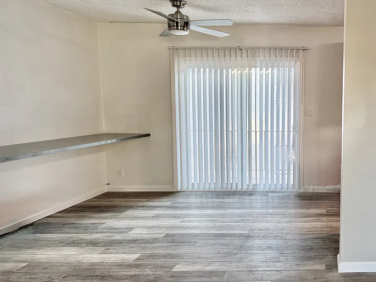 Large Dining Room with built in quartz bar.