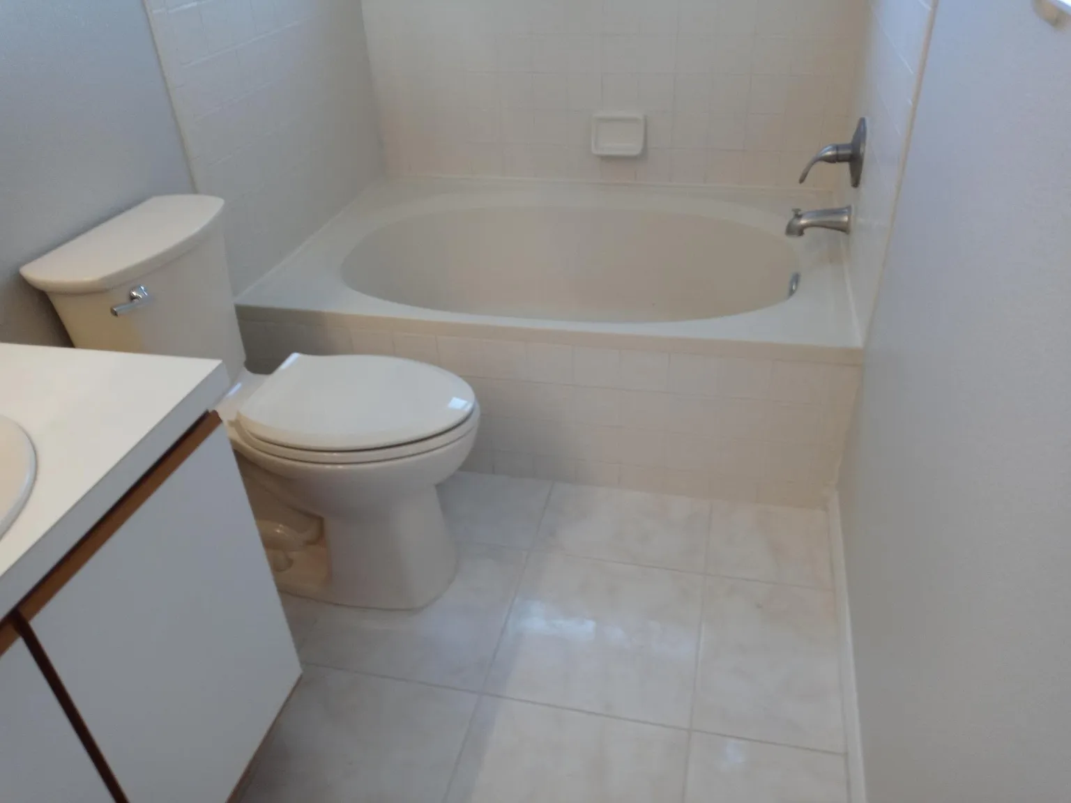 3 bed, 1258 sqft, $2,195 — Photo 3