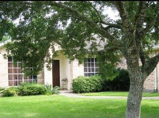 5720 Guadalupe Dr, Dickinson, TX 77539