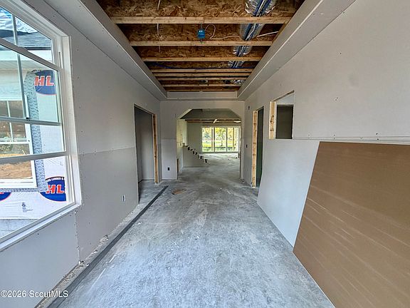 4th image of 2073 Marshview Dr NE