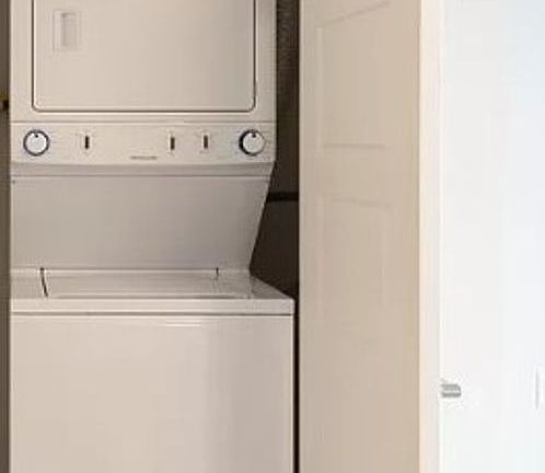 5th image of 5800 Washington St Unit 204