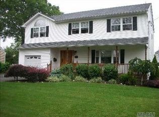 175 Oldfield Ave, Amityville, NY 11701