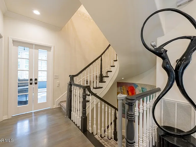 2491 Swanfield Ct — Photo 29
