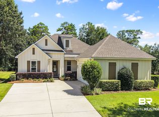 542 Retreat Ln, Gulf Shores, AL 36542