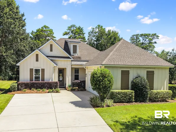 542 Retreat Ln, Gulf Shores, AL 36542