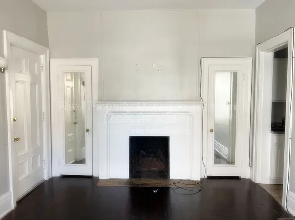 715 Parker St #4, Detroit, MI 48214