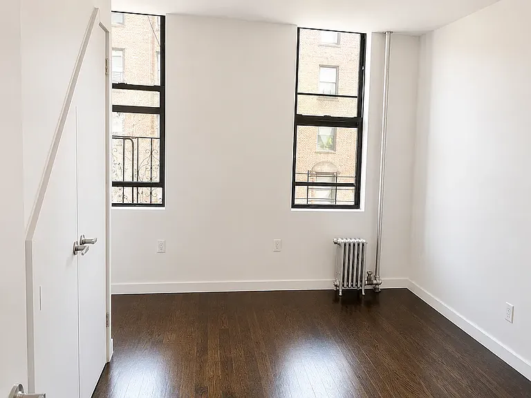 886 Franklin Ave #5L — Photo 6