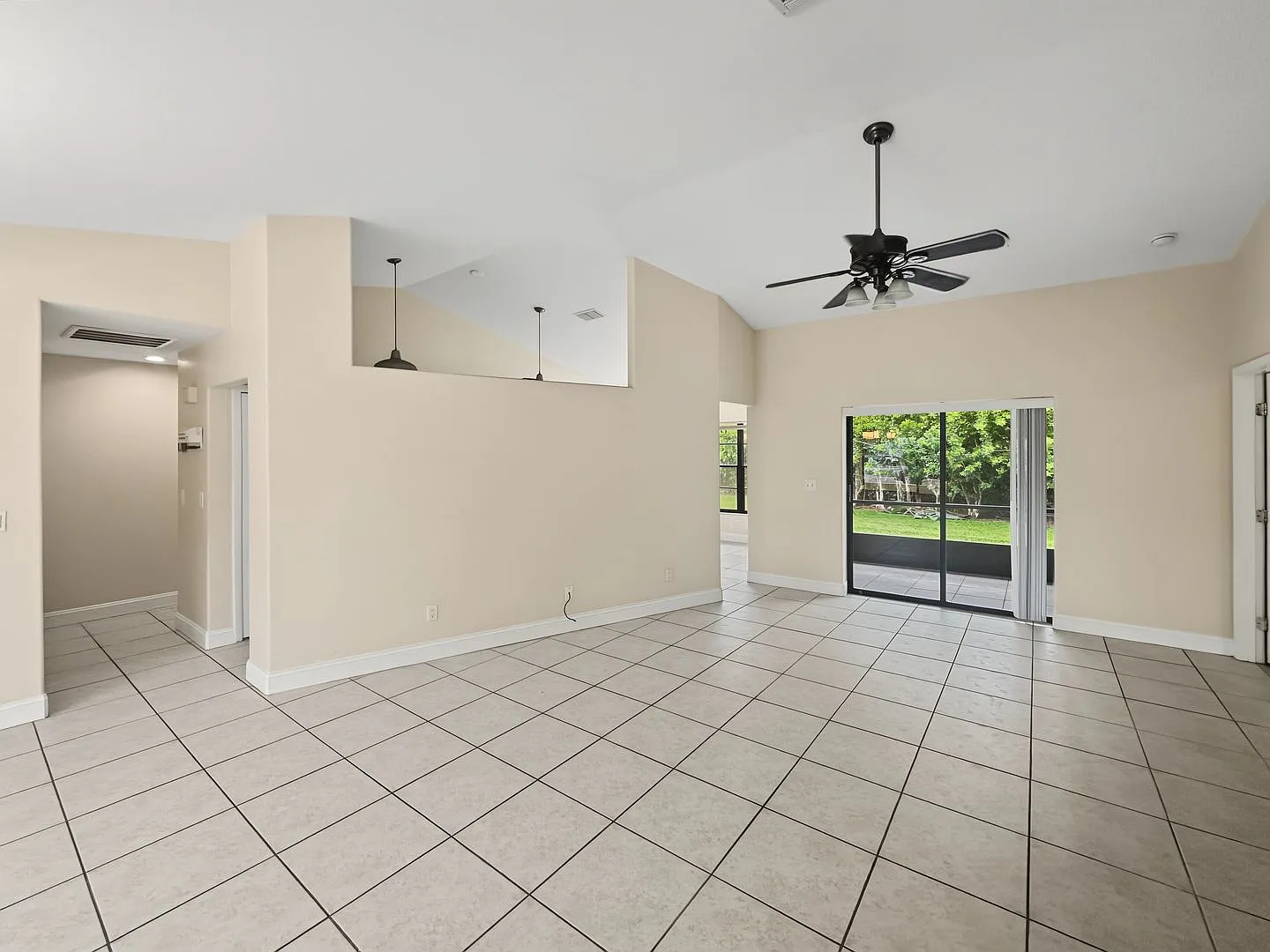 3 Bed / 2 Bath Home for Rent in Fort Myers — Photo 2