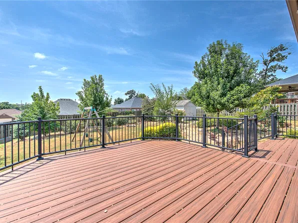500 Halleck Coach Rd, Centerton, AR 72719