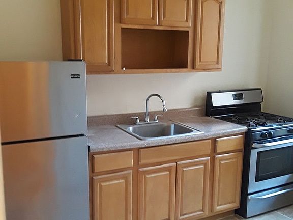 5th image of 370 E 31st St APT 4G