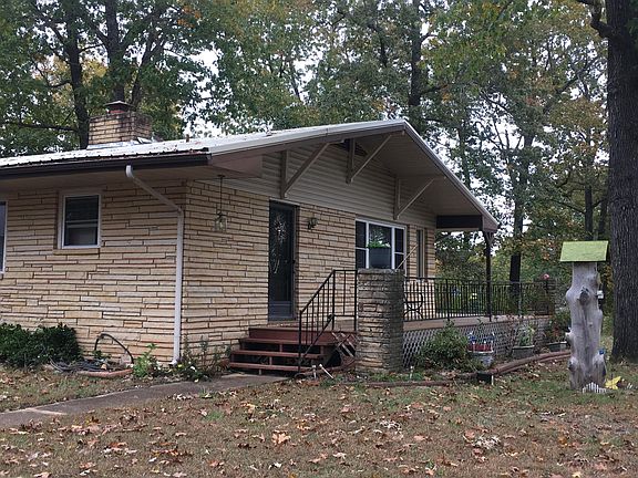 3rd image of 406 Topaz Ln