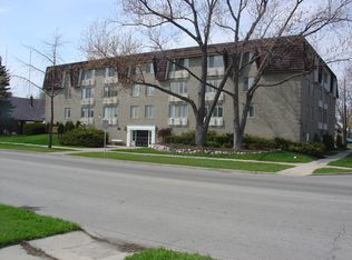Estabrook Heights, Milwaukee, WI 53217