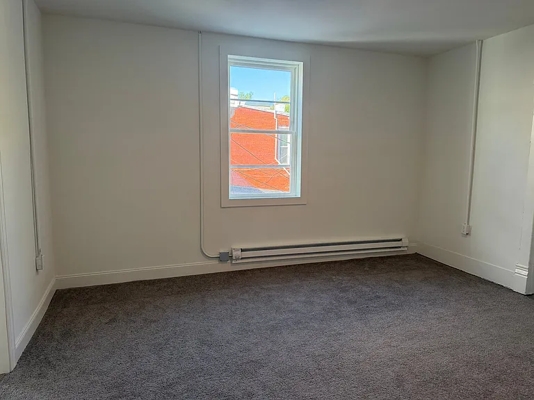 33 N Washington St #2 — Photo 2