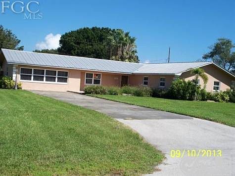 1st image of 221 De Soto Ave