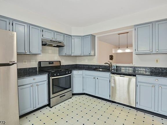 2nd image of 410 Cheshire Ct